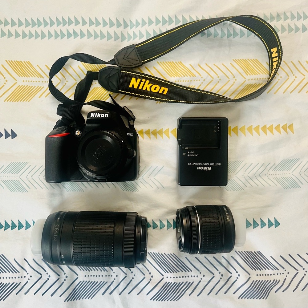 Digits camera D3500